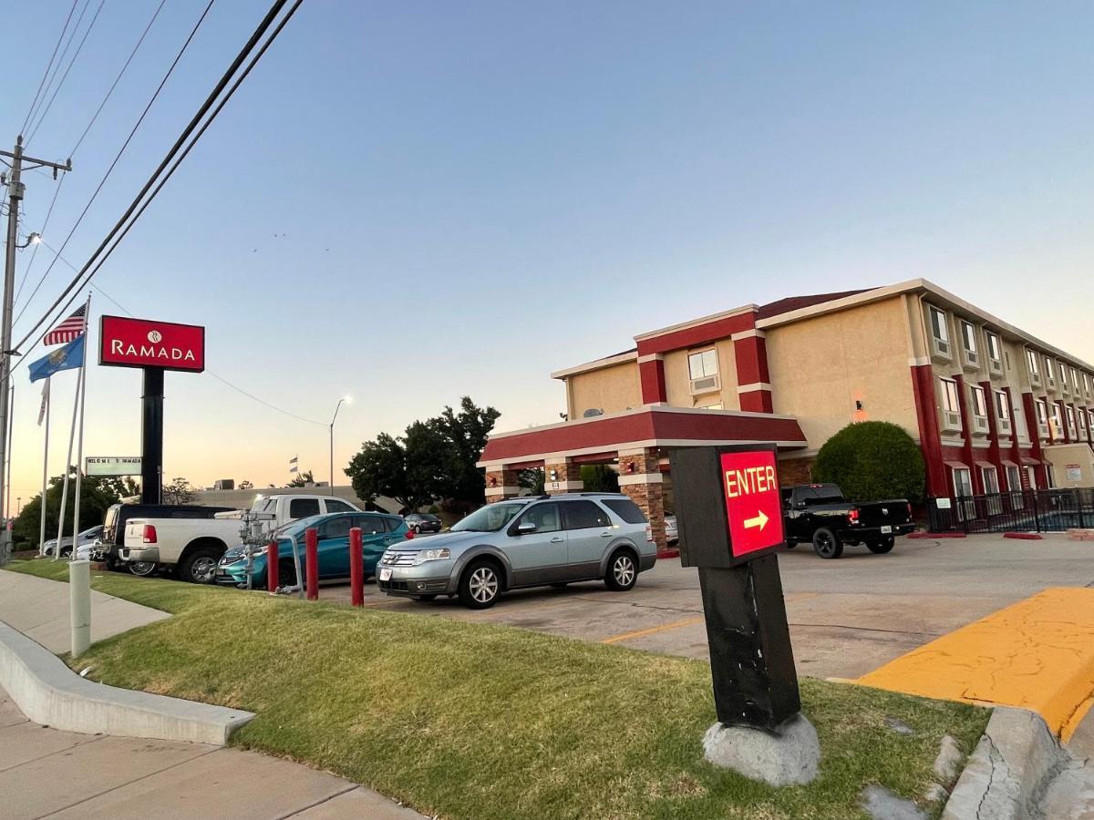 Ramada By Wyndham Oklahoma City Airport North מראה חיצוני תמונה