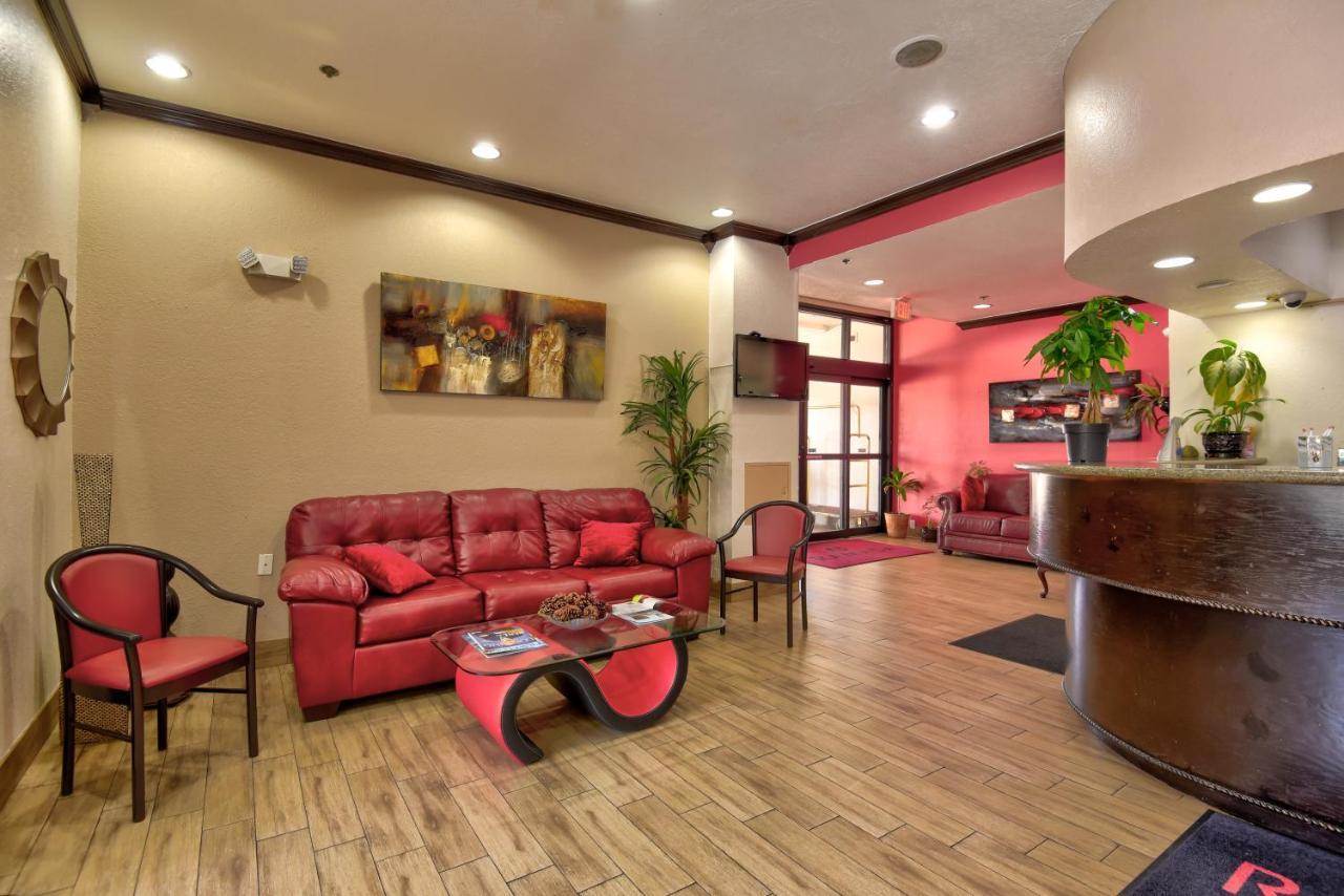 Ramada By Wyndham Oklahoma City Airport North מראה חיצוני תמונה