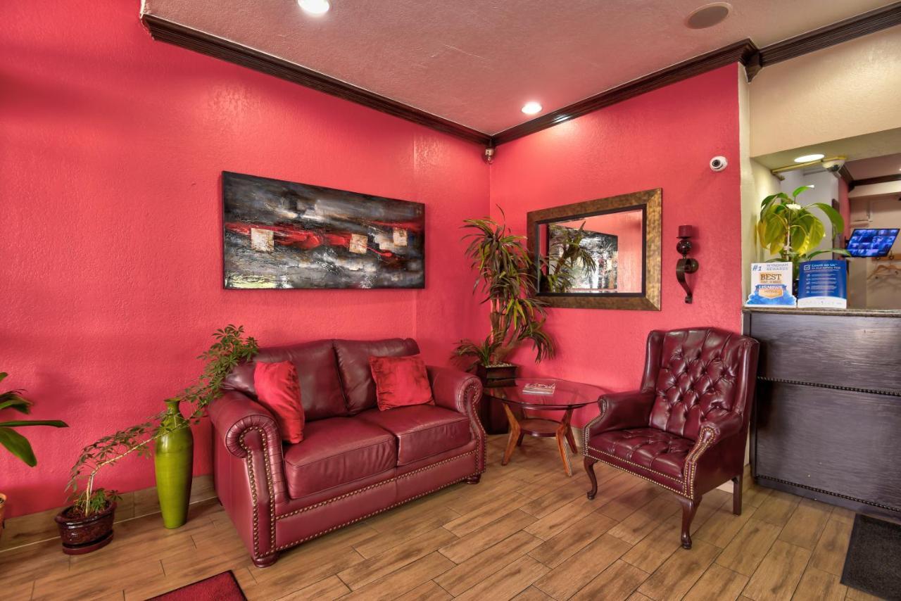 Ramada By Wyndham Oklahoma City Airport North מראה חיצוני תמונה